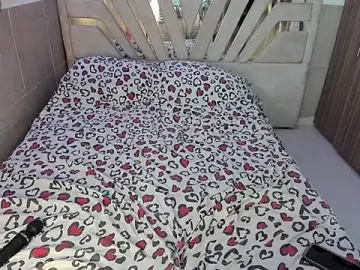 AlyssannVhm  live sex cam