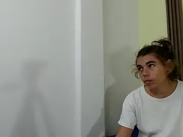 Skinnysexy18  live sex cam