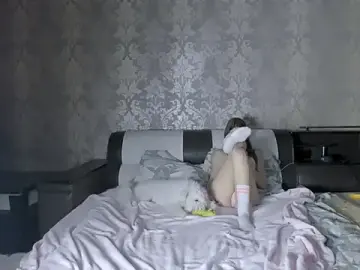 Agnes_Allenn  live sex cam