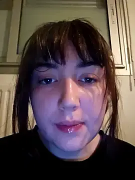 Lynylou  live sex cam