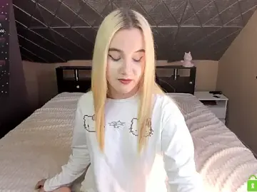 Naomi1Hinata  live sex cam
