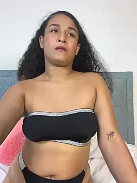 Charlottee_x1  live sex cam