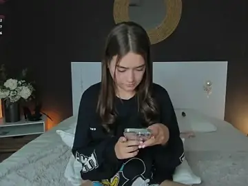 AlannaRussell_  live sex cam