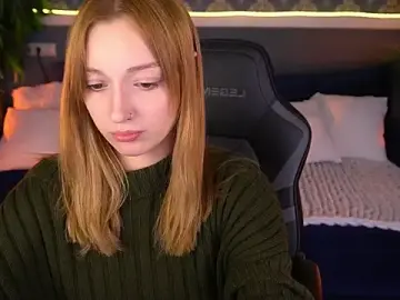 LizzaMoonn  live sex cam
