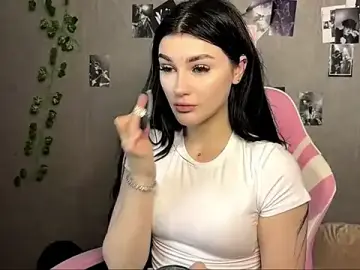 SallieStrahin  live sex cam