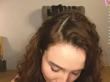 Laracroftmansion  live sex cam