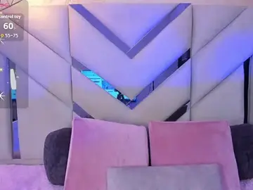 Luna_Blyss  live sex cam