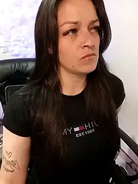 Isa_bluee  live sex cam
