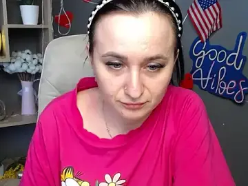 NinaFlawlees  live sex cam