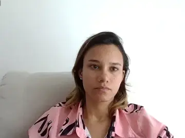 SamanthaWatson  live sex cam