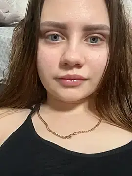 EliasynWoiues  live sex cam