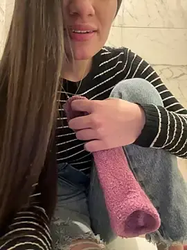 Isabella21_  live sex cam