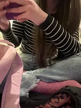 Isabella21_  live sex cam