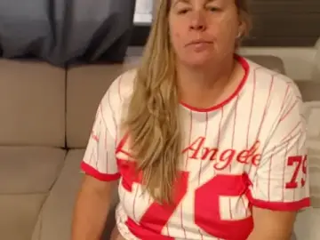 KimMitchelli  live sex cam