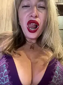 Kittenforyou  live sex cam