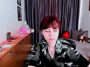 MiniLysii  live sex cam