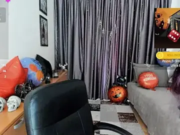 MiniLysii  live sex cam