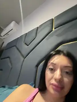 Amirahylerr  live sex cam