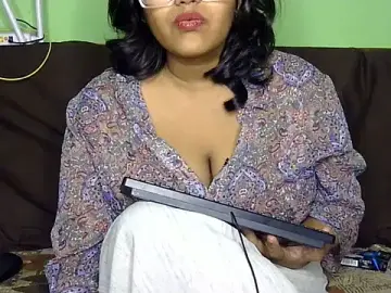 Exotic__Annie  live sex cam