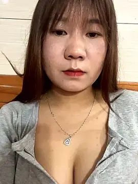 Liness101  live sex cam