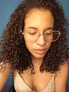 MaextriyiJR5  live sex cam