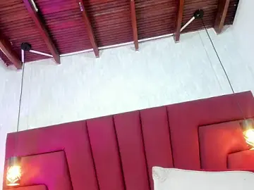 Maya_curvy  live sex cam