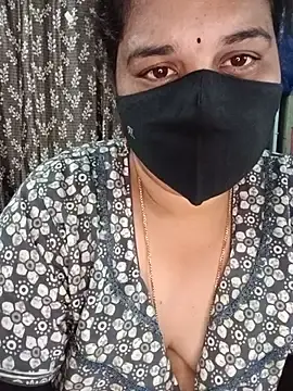 Priyanka__0  live sex cam