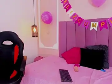 Canndy_lover  live sex cam