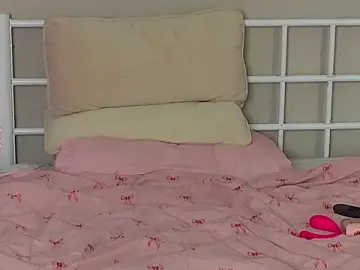 Luxmeltmoon  live sex cam