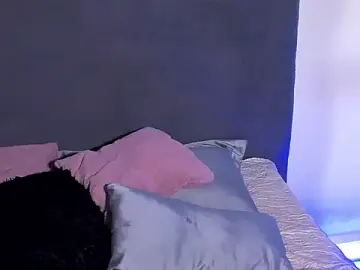 Saramikaelson  live sex cam