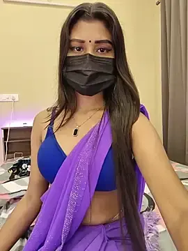 Little-ayesha  live sex cam