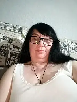 MariSwan222  live sex cam
