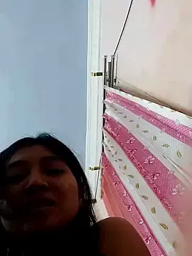 Rayya_4yy  live sex cam