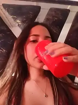 Sexyhotcolegiala  live sex cam