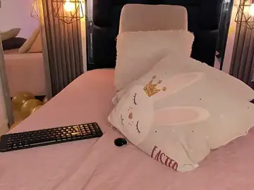 Kristakinnky  live sex cam