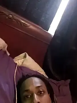 Sexymisstiffa13  live sex cam