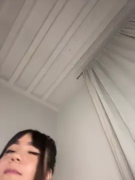 _bambi_am  live sex cam