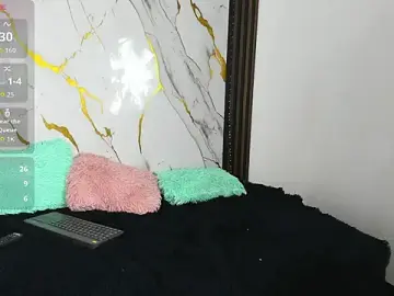 Samaantha_h_  live sex cam