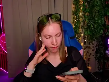 EleanorPerry  live sex cam