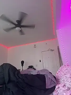 Freaky-STAR  live sex cam