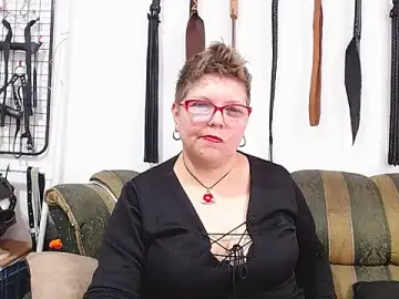 Leah_R  live sex cam