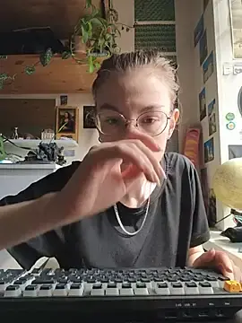 Shy_Bamby  live sex cam