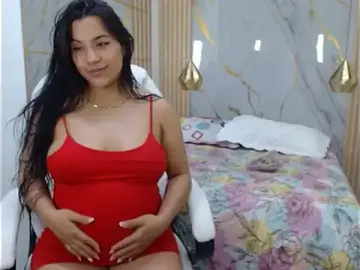Mommy_divine  live sex cam