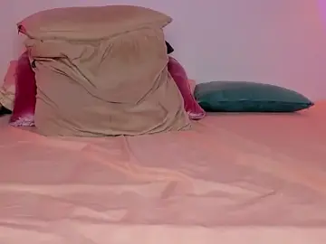 Swt_kahia  live sex cam