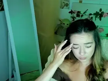 Bella_XO  live sex cam