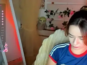 Bella_XO  live sex cam