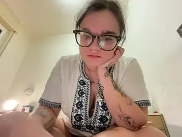 Kati2942  live sex cam