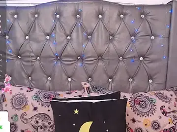 LAILAGUMMY  live sex cam