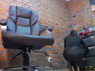 MistressMilana  live sex cam