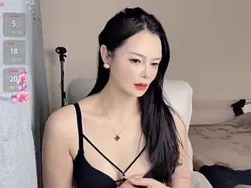 Uevsheep  live sex cam